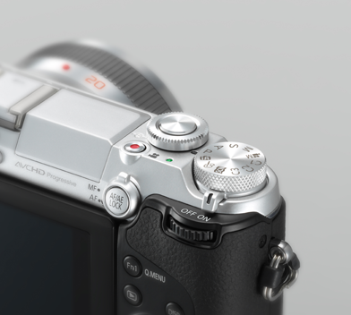 The GX7 dials.