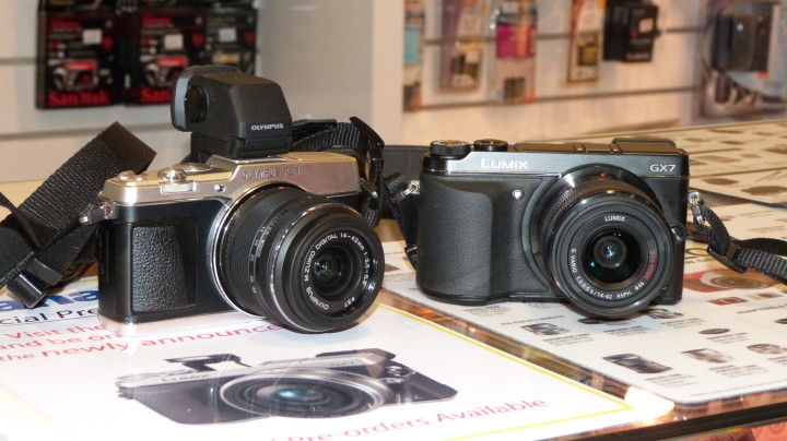 The E-P5 and GX7 together