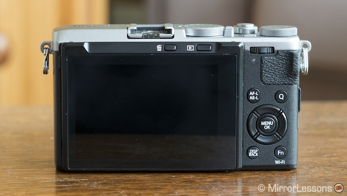 fuji x70 rear